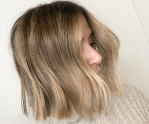 mechas rubias pelo castaño