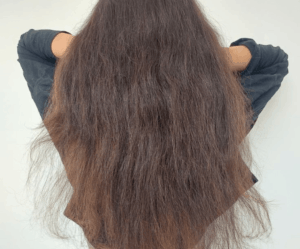 Cómo evitar el encrespamiento del pelo